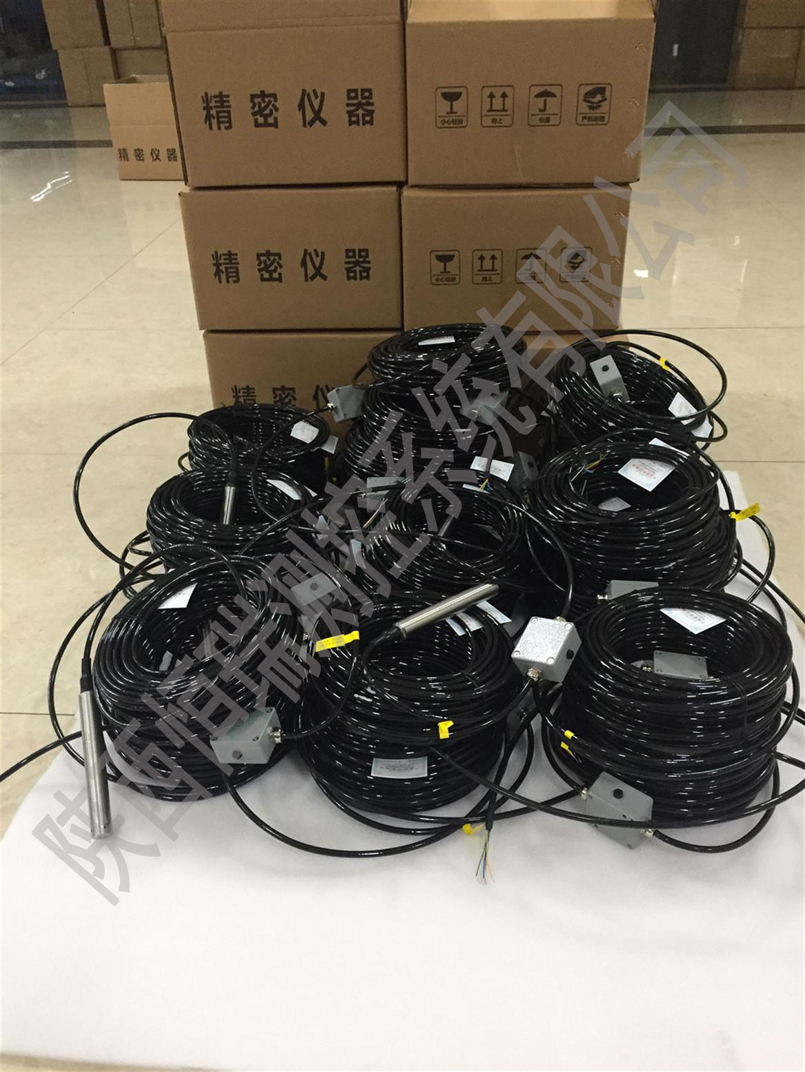 投入式压力水位计,变送器厂家,液位计,水位水温计,陕西恒瑞