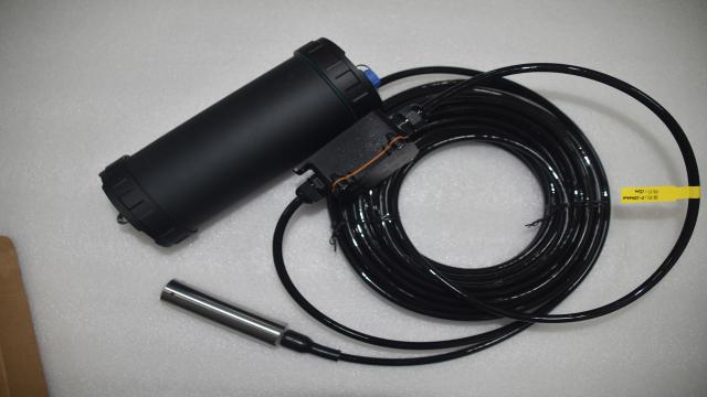 一体化遥测压力式水位计现场服务手册